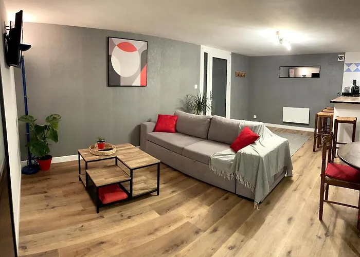 Air Pyrenees 아파트 Huos